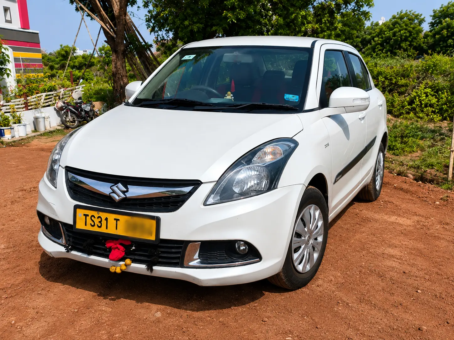 Sedan (Dzire / Etios)
